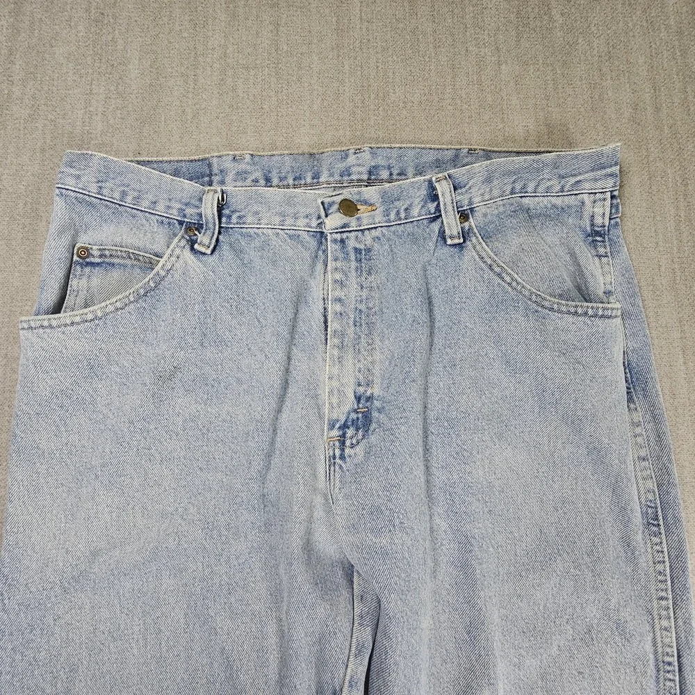 VTG Wrangler Men's Light Blue‎ Denim Sz 38x30
